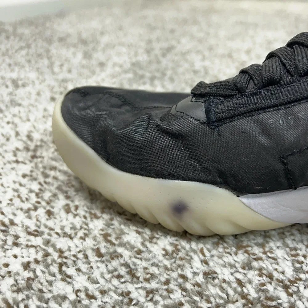 Jordan‎ Shoes Mens Size 10.5 Black Proto-React BV1654-001 Mid Top Sneakers Gym